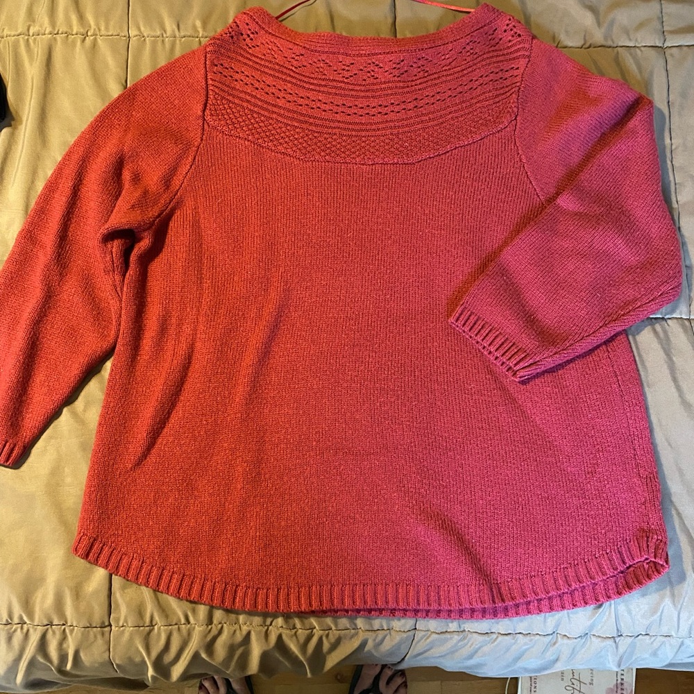 Lane Bryant reddish sweater size 18/20.